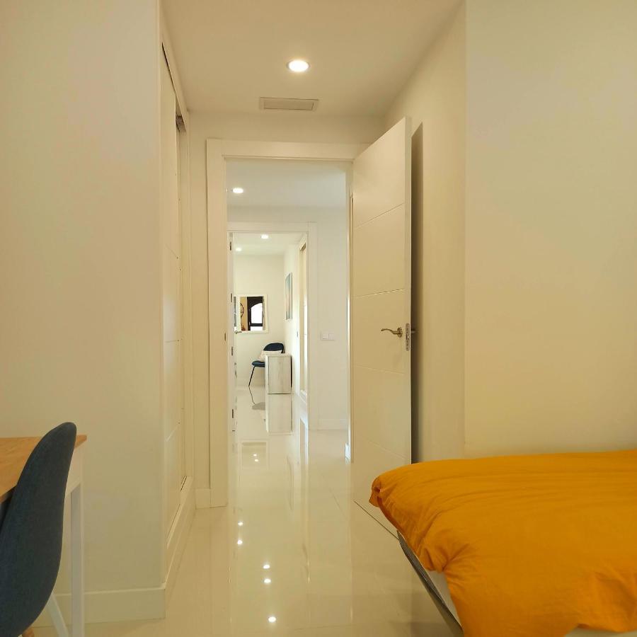 La Paloma Beach Apartment With Pool By Casa Del Sol Hr Manilva Luaran gambar