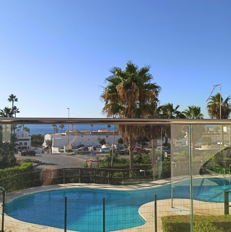 La Paloma Beach Apartment With Pool By Casa Del Sol Hr Manilva Luaran gambar