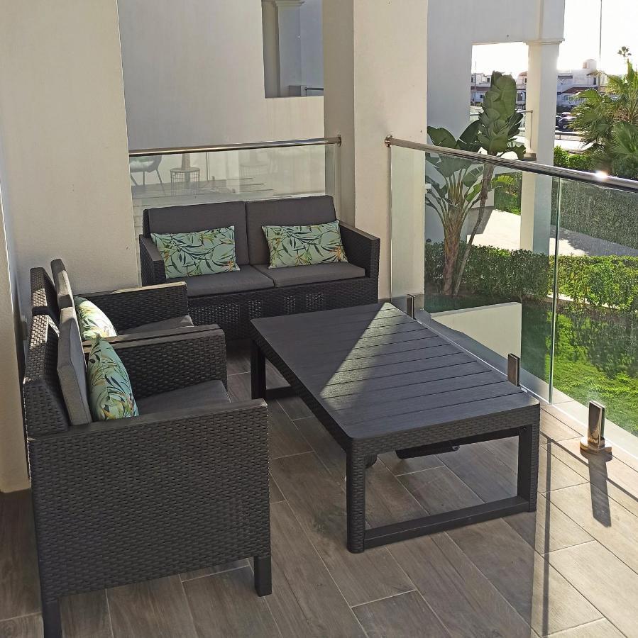 La Paloma Beach Apartment With Pool By Casa Del Sol Hr Manilva Luaran gambar