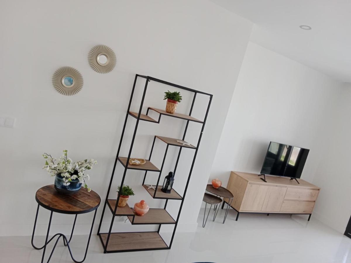 La Paloma Beach Apartment With Pool By Casa Del Sol Hr Manilva Luaran gambar