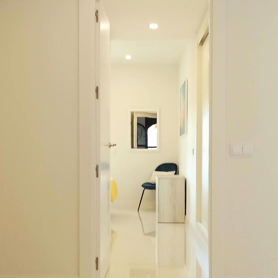 La Paloma Beach Apartment With Pool By Casa Del Sol Hr Manilva Luaran gambar