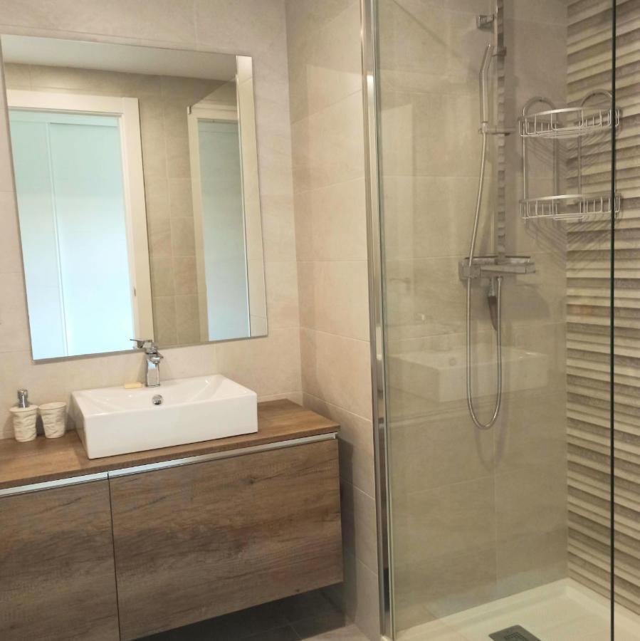 La Paloma Beach Apartment With Pool By Casa Del Sol Hr Manilva Luaran gambar
